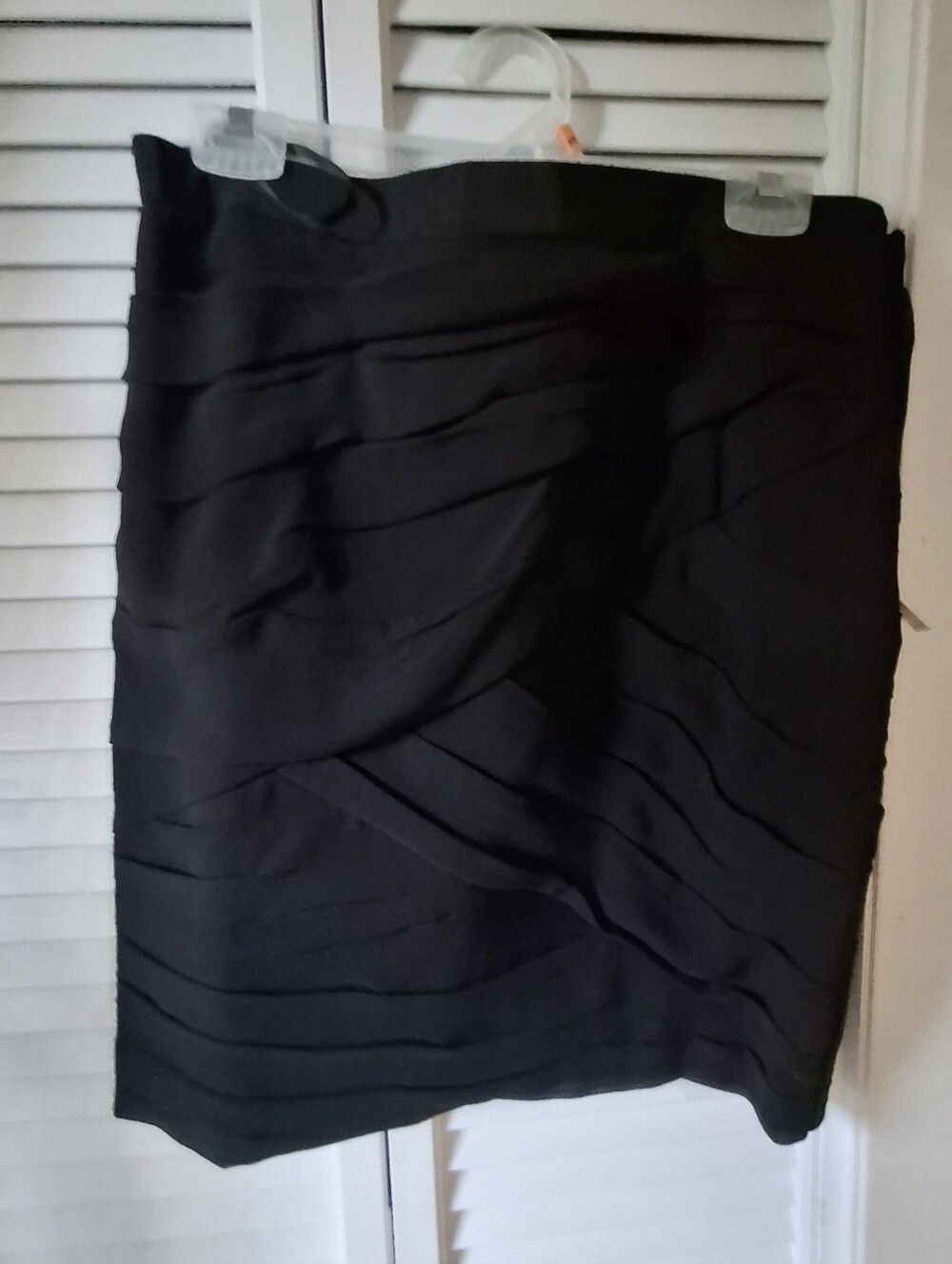 DKNY Black Layered Wave Pencil Skirt